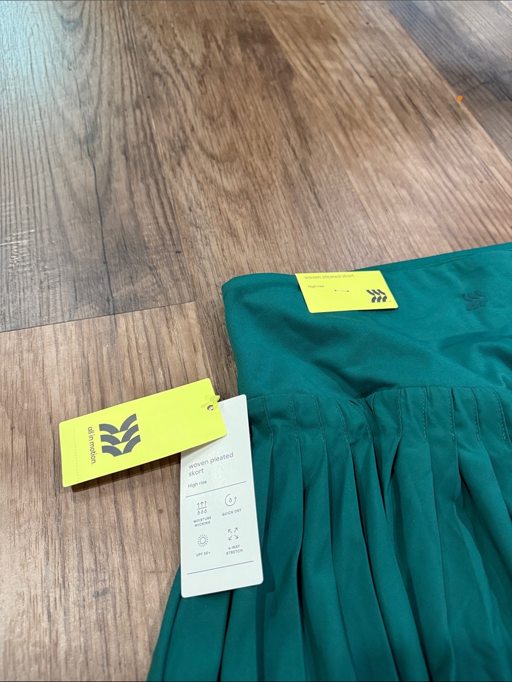 NWT All in Motion Women’s Pleated Dark Green Skort size Small - Picture 3 of 6